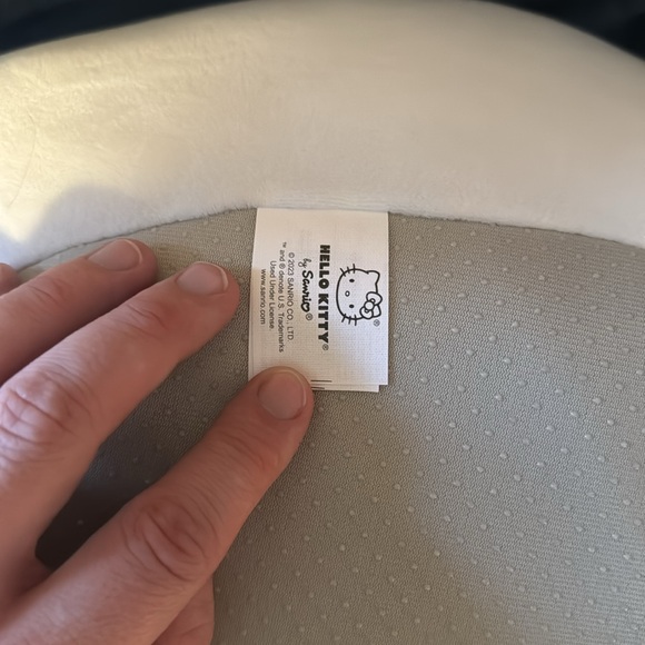 Hello kitty Sanrio jazware pet bed NWT - Picture 6 of 9